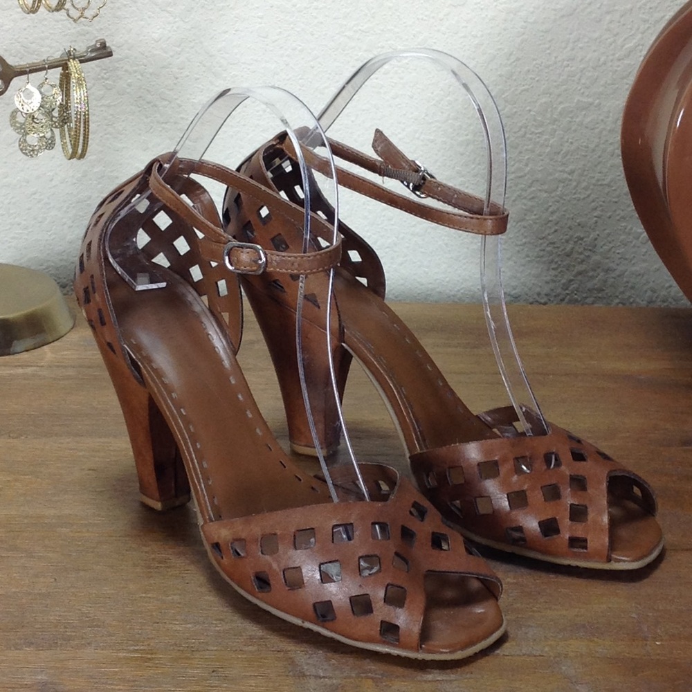 Gianni Bini Brown Leather Laser Cut Cone Heels